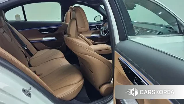 Mercedes-Benz E-Class W214 id 3776029 из Кореи 19