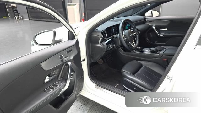 Mercedes-Benz A-Class W177 id 4683373 из Кореи 20