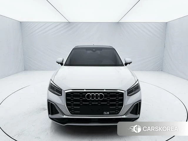 Audi Q2L id 4276473 из Китая 23