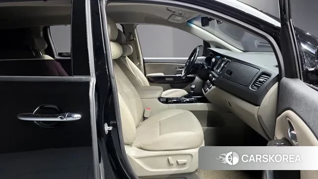 Kia The New Carnival id 3562669 из Кореи 20