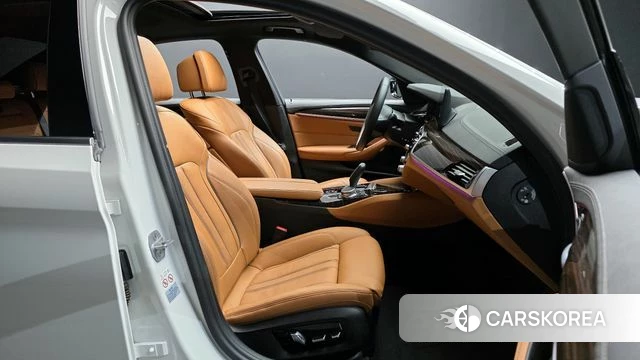 BMW 5 Series (G30) id 3813375 из Кореи 20