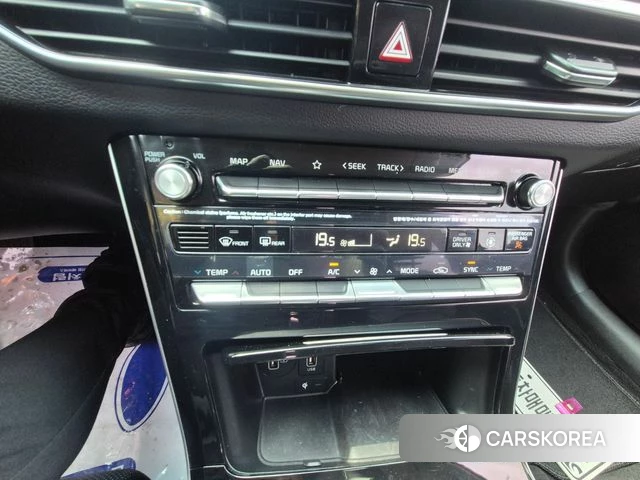 Kia K7 Premier Hybrid id 4268816 из Кореи 15