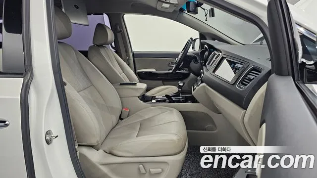 Kia The New Carnival id 2260325 из Кореи 20