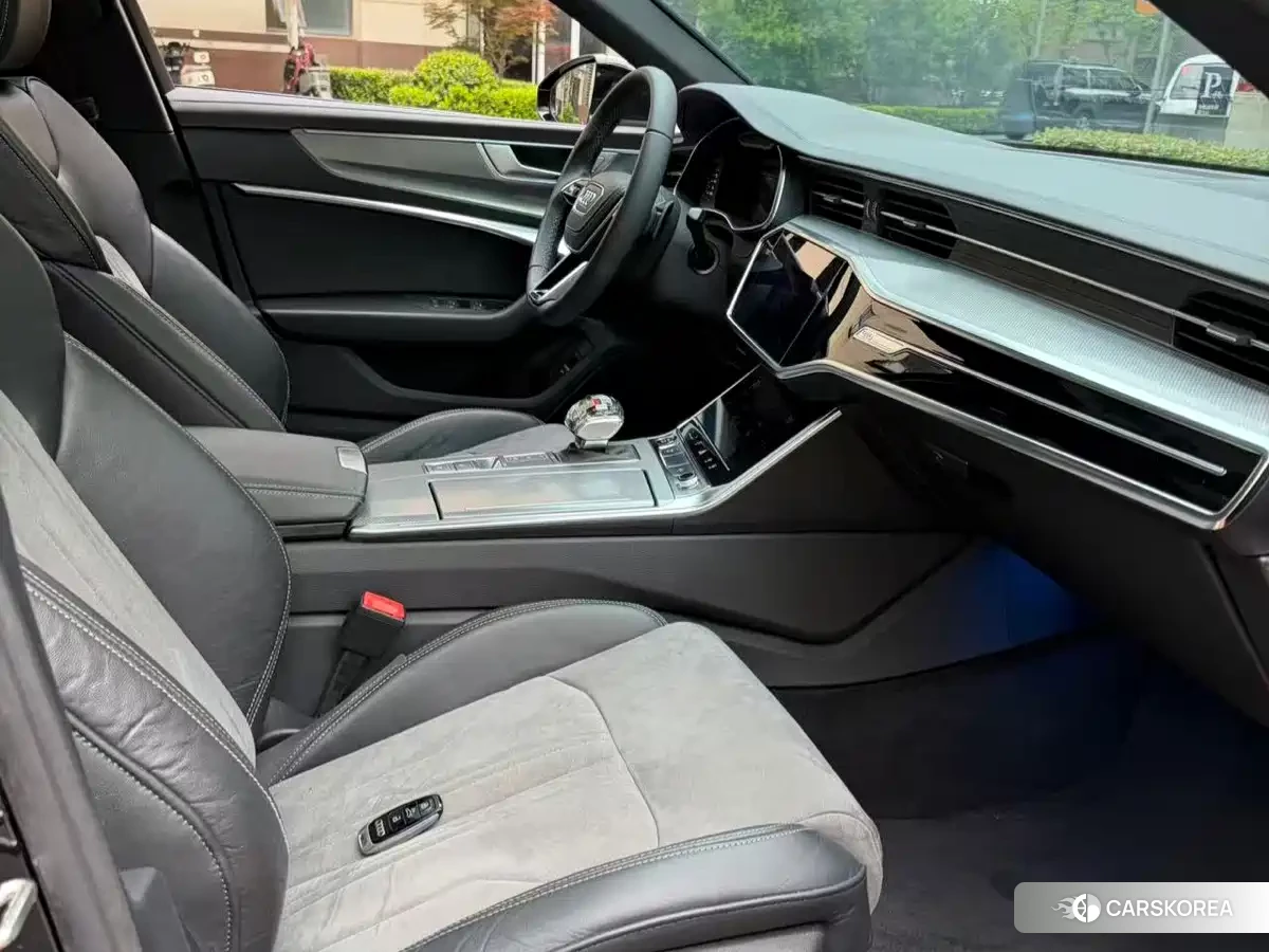 Audi A6L id 4686224 из Китая 18