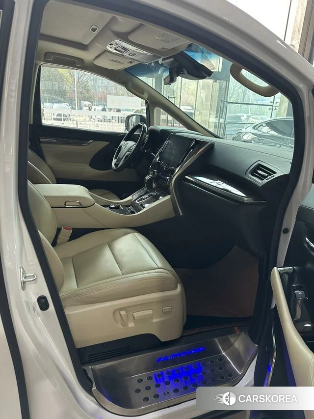 Toyota Elfa id 4257621 из Китая 19