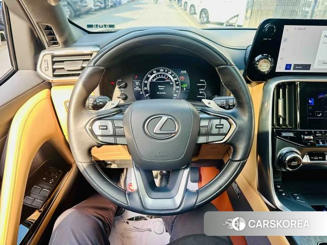 Lexus LX id 4260794 из Китая 18