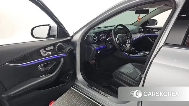 Mercedes-Benz E-Class W213 id 3220669 из Кореи 20