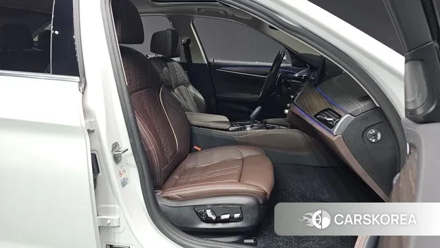 BMW 5 Series (G30) id 3581475 из Кореи 20