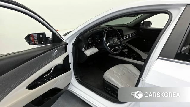 Hyundai Avante Hybrid (CN7) id 3954200 из Кореи 20