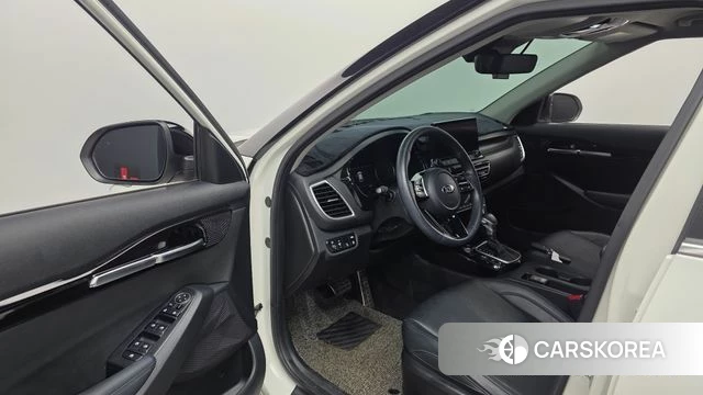 Kia Seltos id 4423755 из Кореи 30