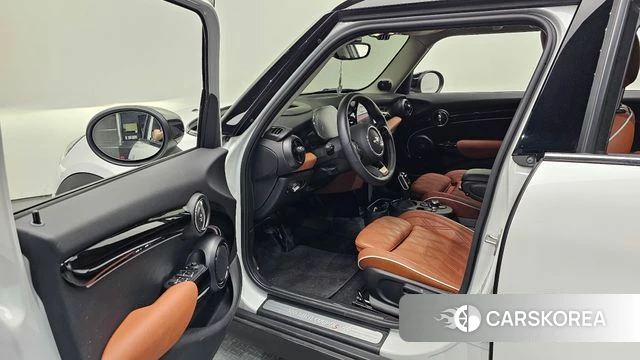 Mini Cooper S id 4302509 из Кореи 30
