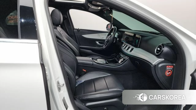 Mercedes-Benz E-Class W213 id 3843645 из Кореи 20