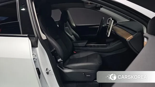 Tesla Model Y id 3605576 из Кореи 20