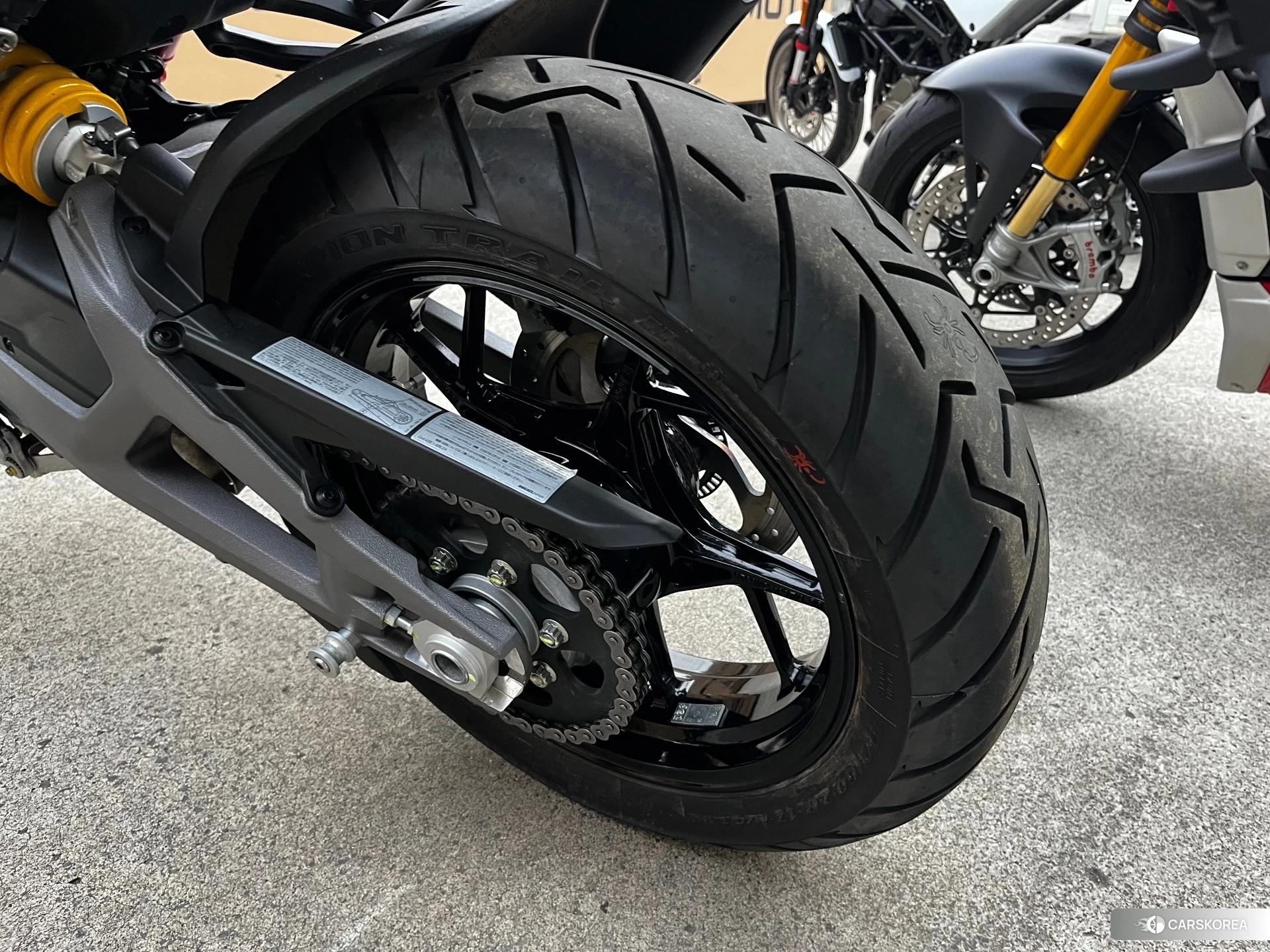 Ducati MULTISTRADA V4 S id 4374392 из Японии 10