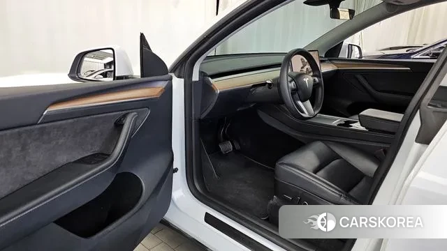 Tesla Model Y id 3354376 из Кореи 20