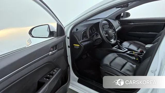 Hyundai Avante AD id 3489929 из Кореи 20