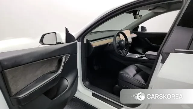Tesla Model Y id 3281645 из Кореи 20