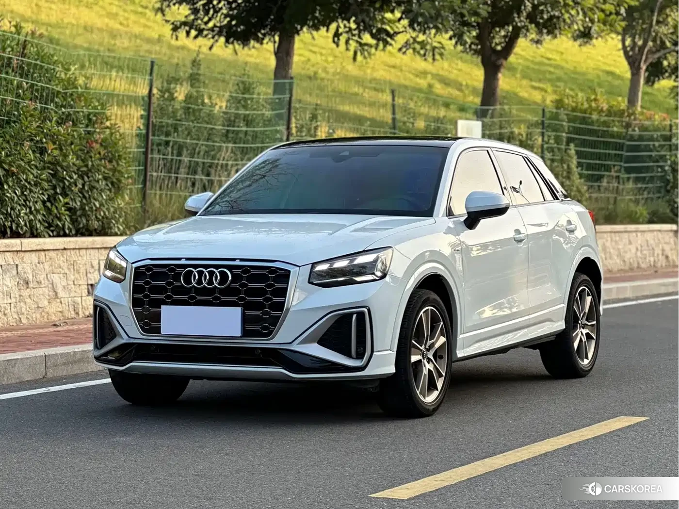 Audi Q2L id 4545683 из Китая 17