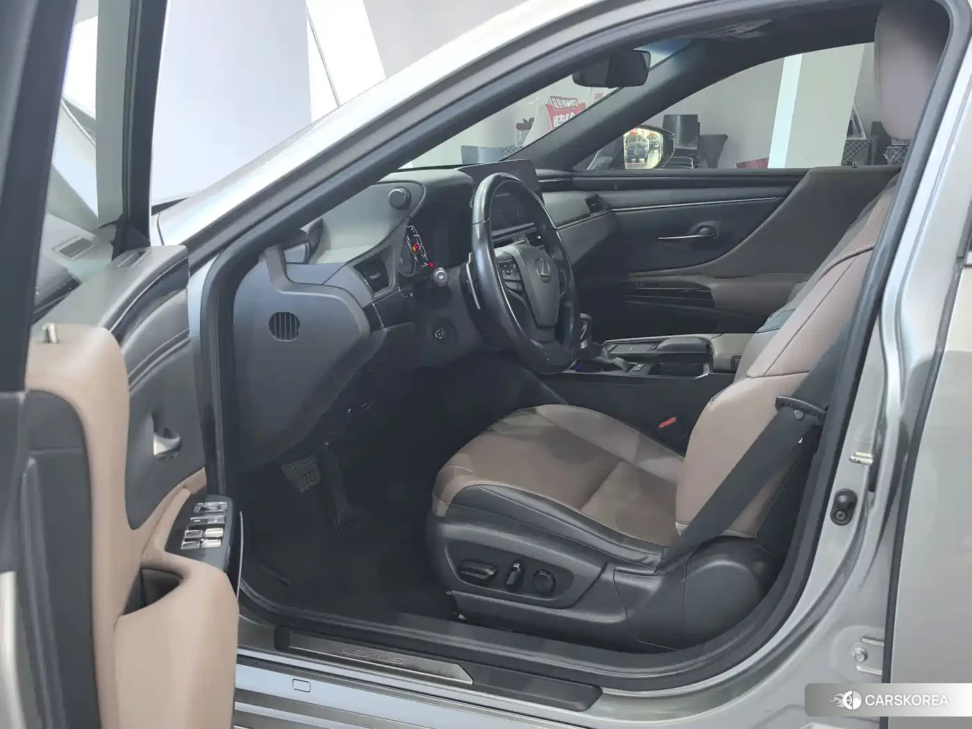 Lexus ES id 4680557 из Китая 17