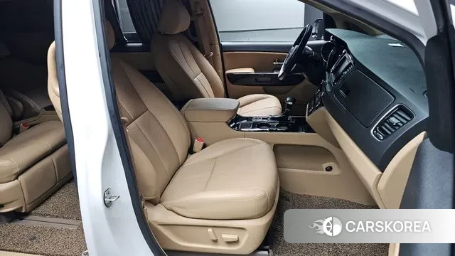 Kia The New Carnival id 3024532 из Кореи 20