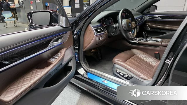 BMW 7 Series (G11) id 4355508 из Кореи 30