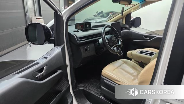 Hyundai Staria id 3940732 из Кореи 20