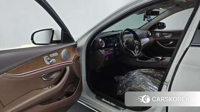 Mercedes-Benz E-Class W213 id 3682490 из Кореи 20