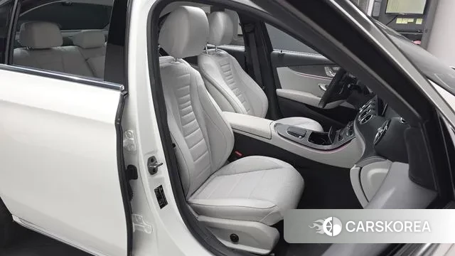 Mercedes-Benz E-Class W213 id 3566219 из Кореи 20