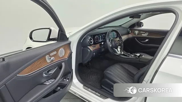 Mercedes-Benz E-Class W213 id 3264490 из Кореи 20