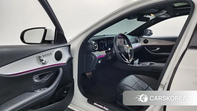 Mercedes-Benz E-Class W213 id 3676556 из Кореи 20