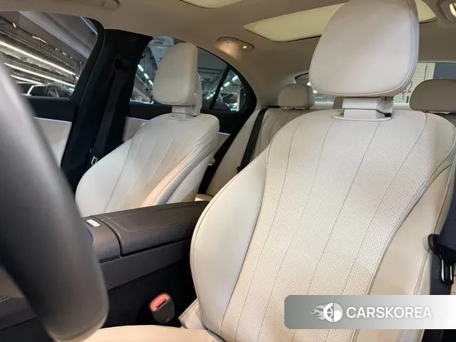 Mercedes-Benz E-Class W214 id 3507509 из Кореи 20