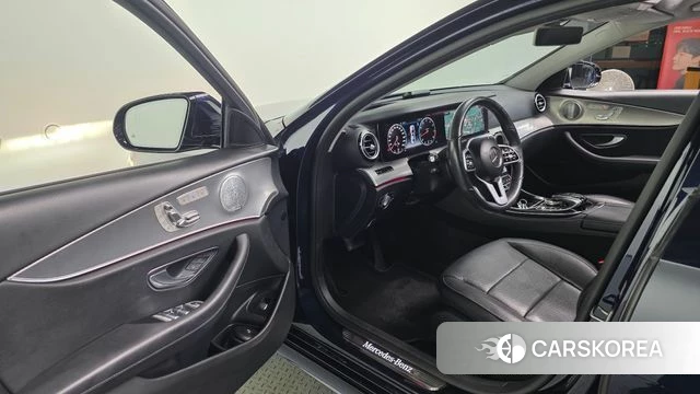 Mercedes-Benz E-Class W213 id 4447517 из Кореи 33