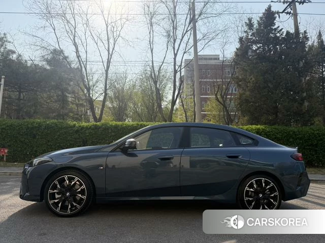 BMW 2 series id 3908372 из Китая 19