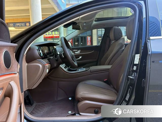 Mercedes-Benz E-class id 4374597 из Китая 15