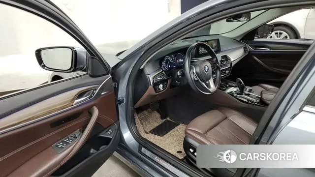 BMW 5 Series (G30) id 3602104 из Кореи 20