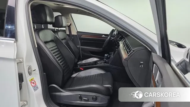 Volkswagen Passat GT (B8) id 3703895 из Кореи 20