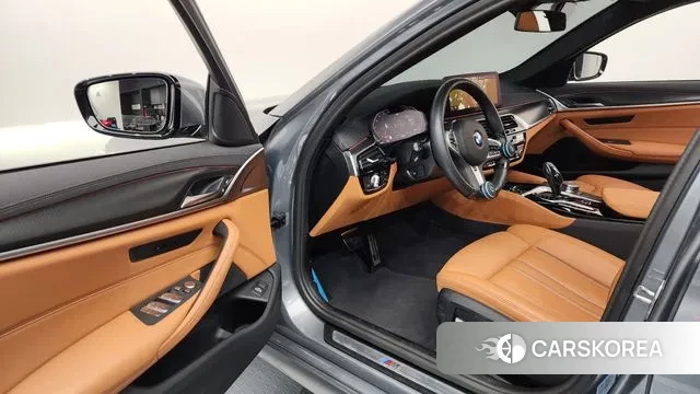 BMW 5 Series (G30) id 3405724 из Кореи 20