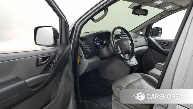 Hyundai The New Grand Starex id 4501526 из Кореи 28