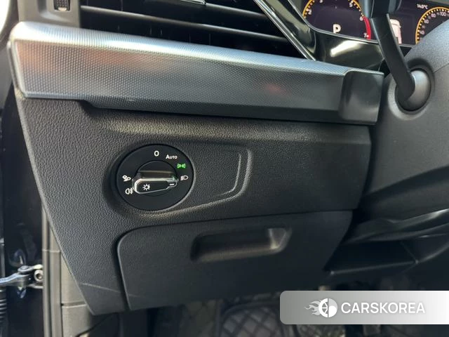 Volkswagen Passat id 4276152 из Китая 26