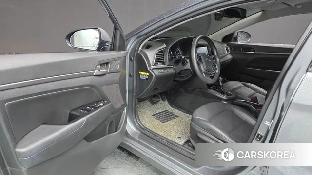 Hyundai Avante AD id 3911939 из Кореи 20