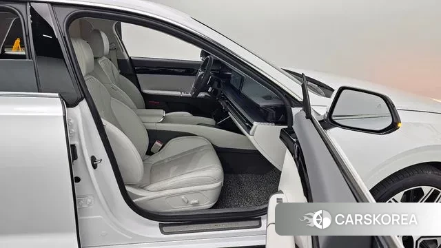 Hyundai Grandeur (GN7) id 3770184 из Кореи 20