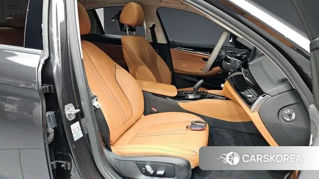 BMW 5 Series (G30) id 3723099 из Кореи 20