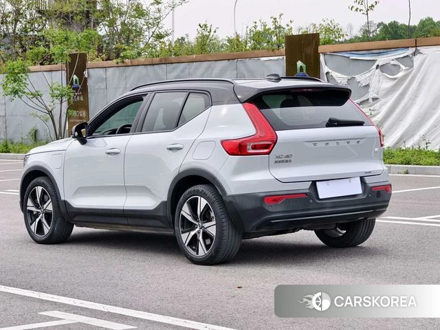 Volvo XC40 EV id 3957696 из Китая 19