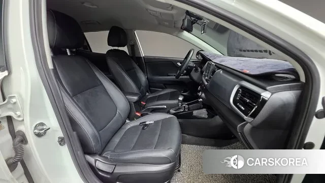 Kia Stonic id 3413411 из Кореи 20