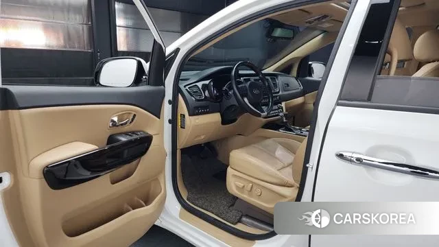 Kia The New Carnival id 3546691 из Кореи 20