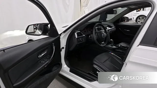 BMW 3 Series (F30) id 2971576 из Кореи 20