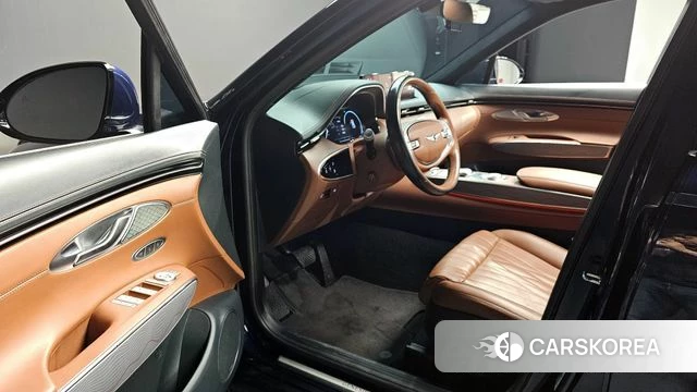 Genesis GV70 id 4202504 из Кореи 32