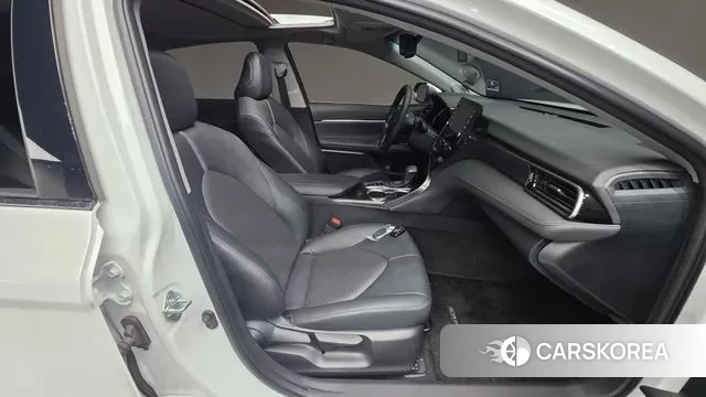 Toyota Camry (XV70) id 3721166 из Кореи 20