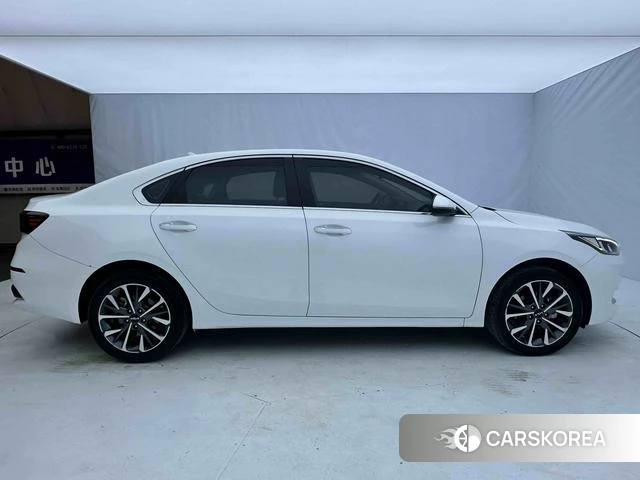 Kia K3 id 4348375 из Китая 24