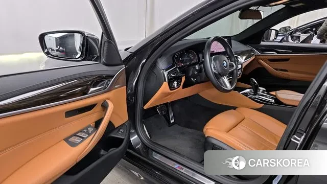 BMW 5 Series (G30) id 3616494 из Кореи 20